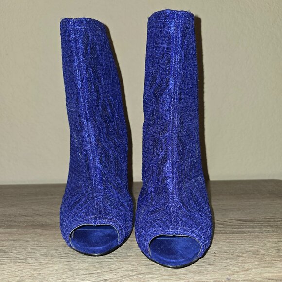 GUESS Arya Cobalt Mid Calf Lace Booties Size 7M NWOB - Picture 2 of 11
